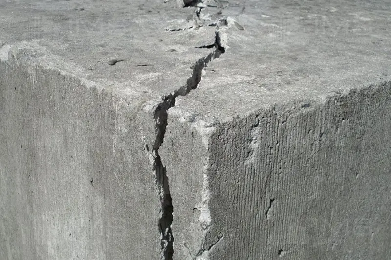 نظارت بر کیفیت مصالح و اجرای پروژه در یک سایت ساختمانی