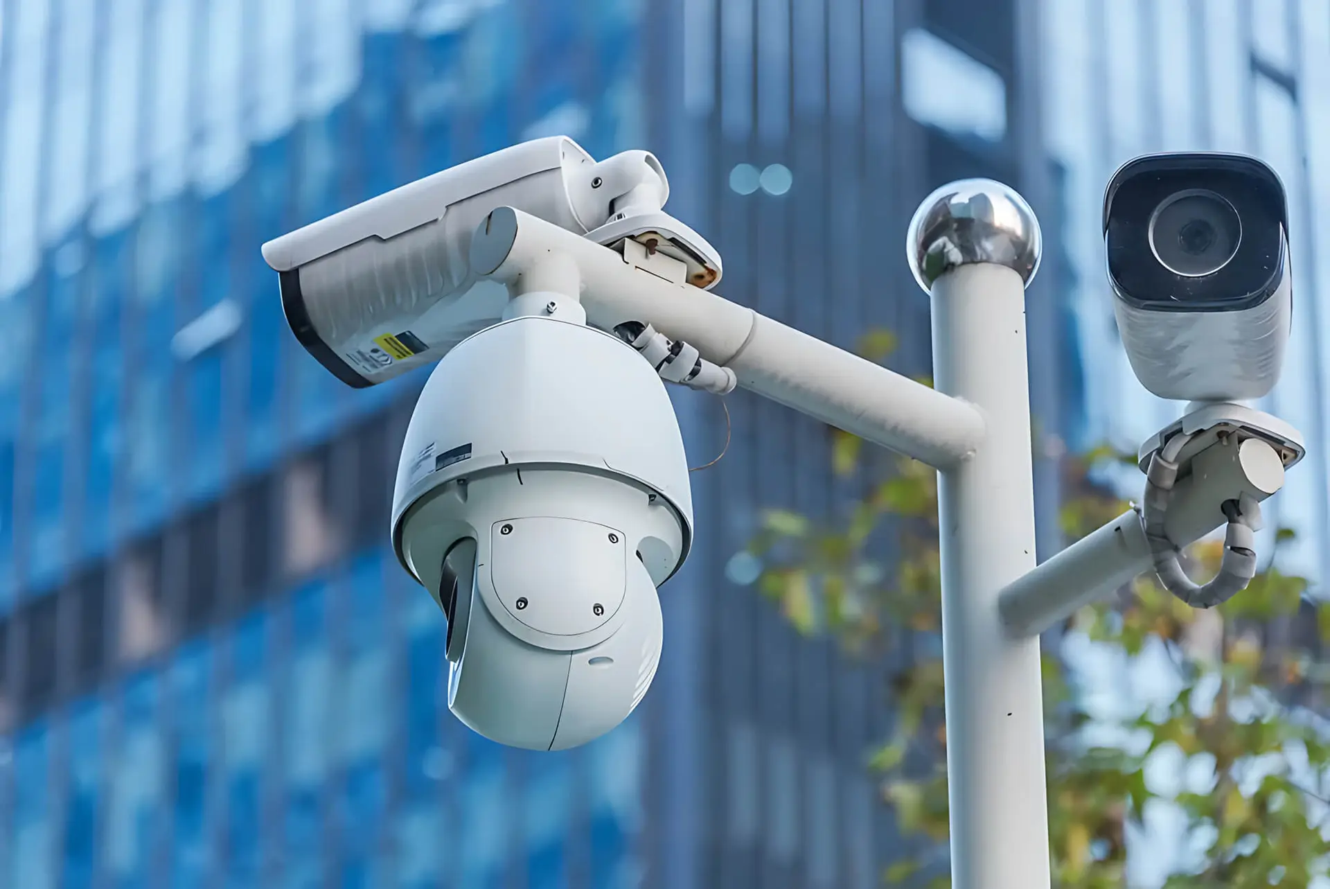 نصب دوربین IP در ساختمان برای نظارت تصویری با کیفیت بالا