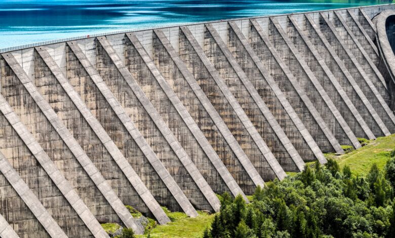 مهندسی سد؛ اصول طراحی و اجرای سازههای بزرگ آبی Dam Engineering