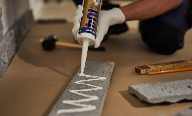 چسب‌های نوین ساختمانی؛ اتصال مصالح با فناوری جدید Advanced Construction Adhesives