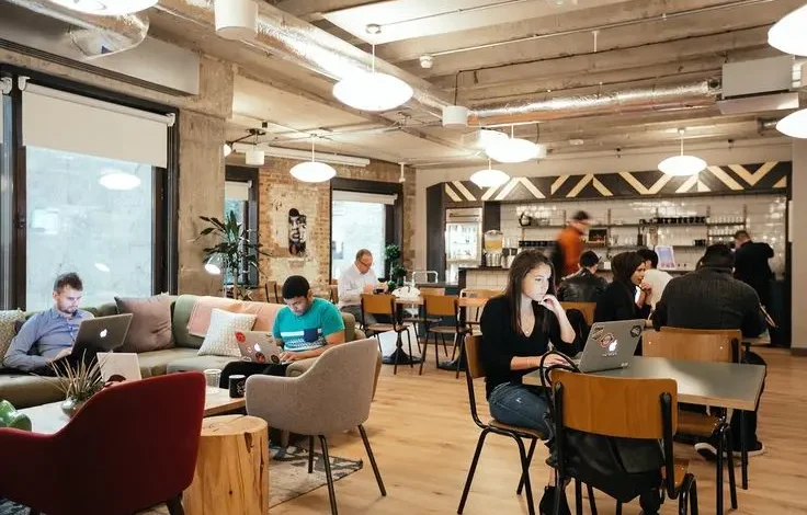 طراحی فضای کار اشتراکی؛ معماری دفاتر منعطف Coworking Space Design