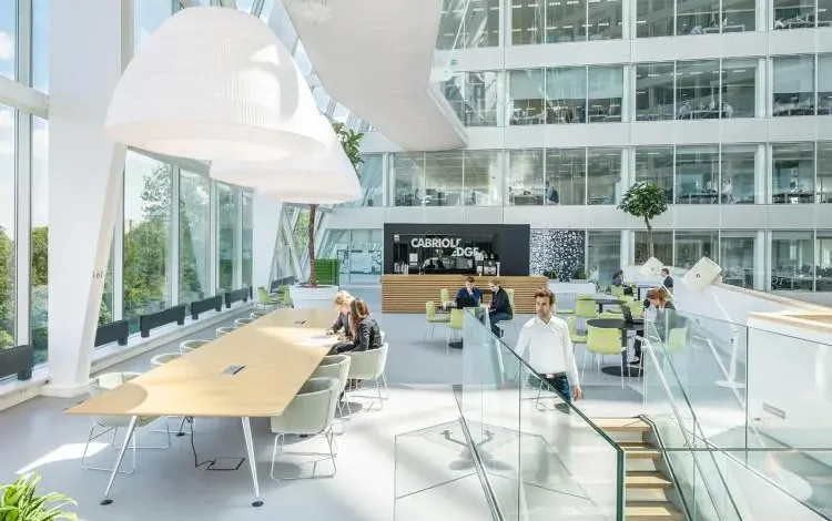 طراحی ساختمان اداری هوشمند؛ راهکارهای نوین معماری محیطهای کاری Smart Office Building Design