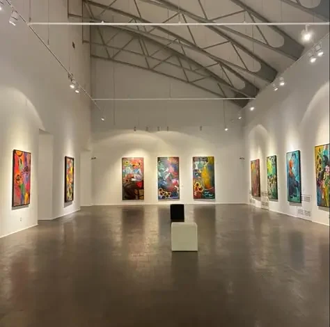 طراحی گالری هنری؛ ایجاد فضاهای نمایش آثار هنری Art Gallery Design