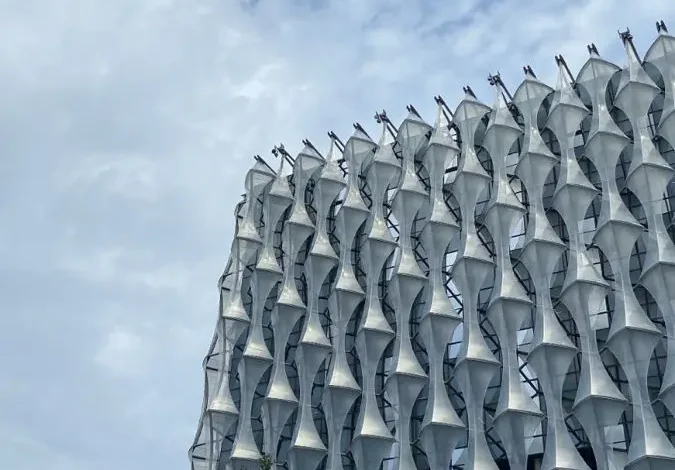 طراحی ساختمان سفارت؛ معماری فضاهای رسمی و امنیتی Embassy Architecture