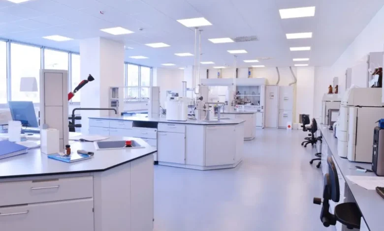 طراحی آزمایشگاه هوشمند؛ معماری فضاهای تحقیقاتی پیشرفته Smart Laboratory Design