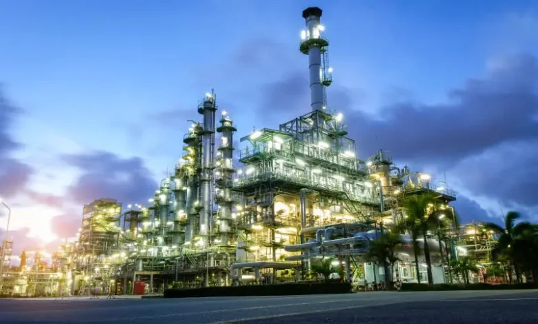 طراحی پتروشیمی؛ اصول ساخت مجتمع‌های صنعتی بزرگ Petrochemical Facility Design