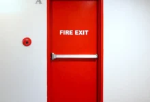 طراحی مسیر فرار ساختمان؛ استانداردهای خروج اضطراری Emergency Escape Design