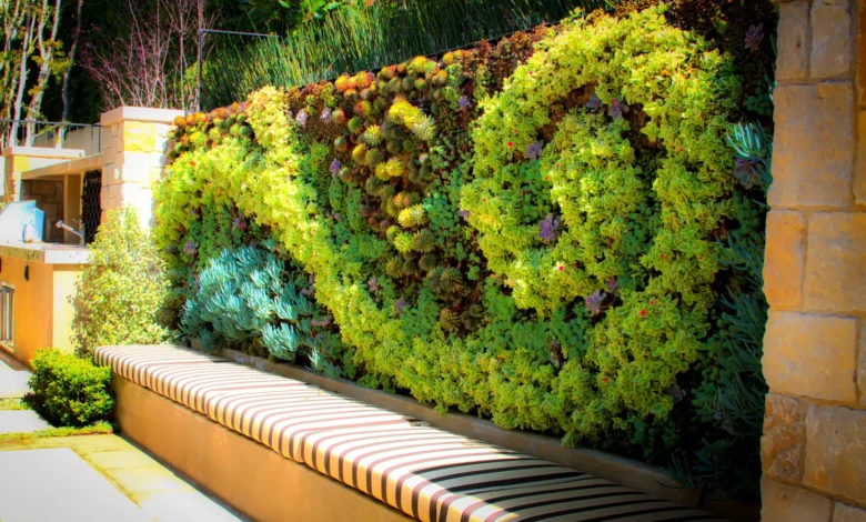 باغ عمودی ساختمان؛ طراحی دیوارهای سبز مدرن Vertical Garden Design